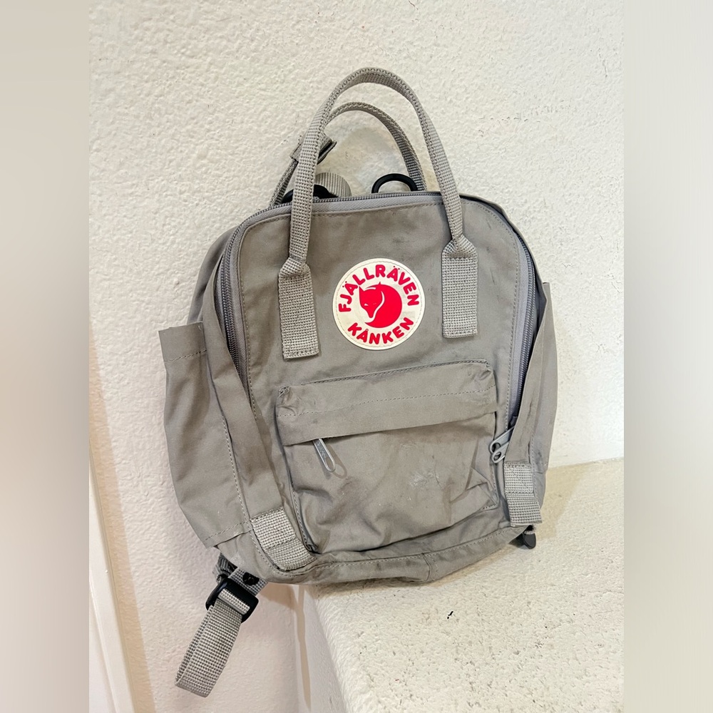 Fjallraven Kanken Mini Backpack Grey Classic Daypack Lightweight‎ Travel Bag